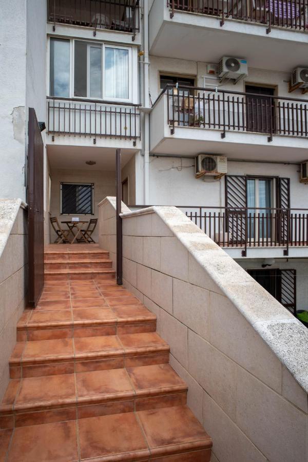 Апартаменты Wepuglia - Casa Sul Ponte Полиньяно-а-Маре Экстерьер фото